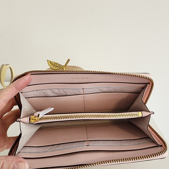 Tory Burch Wallet - Picture 3 of 3